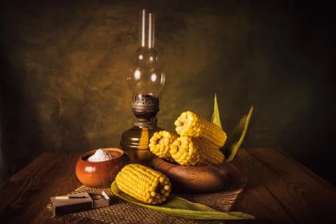 Boiled corn on the cob Stock Photos