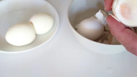 Boiled Egg On White Table Vidéo 92186756