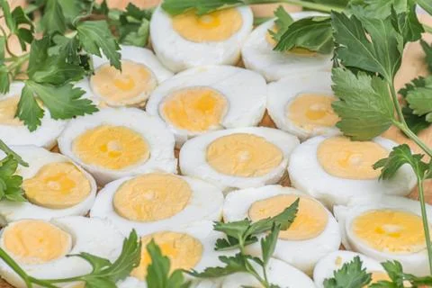 Boiled eggs cut in halves Foto stock