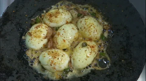 Boiled eggs Fry 스톡 동영상 43839409