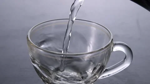 Boiled water is poured into a cup 動画素材 156704257