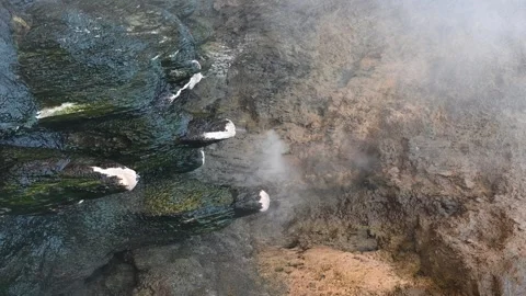 Boiling Geothermal Hot Spring Gushing in Tengchong Rehai Scenic Area, Yunnan Видео 345833146