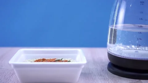 Boiling kettle with instant noodles Stock-Footage 134835079