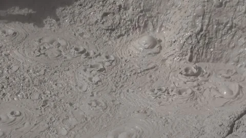 Boiling Mud Closeup Vídeo Stock 300410429