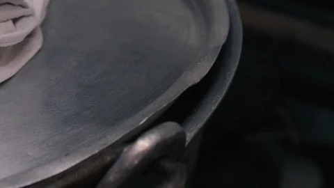 Boiling pasta in a pot Stock Footage 87749081