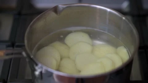Boiling potatoes Stock Footage 152076538