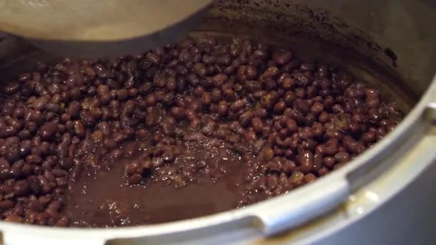 Boiling Red Adzuki Beans in a Large Cooking Pot 스톡 동영상 345291283