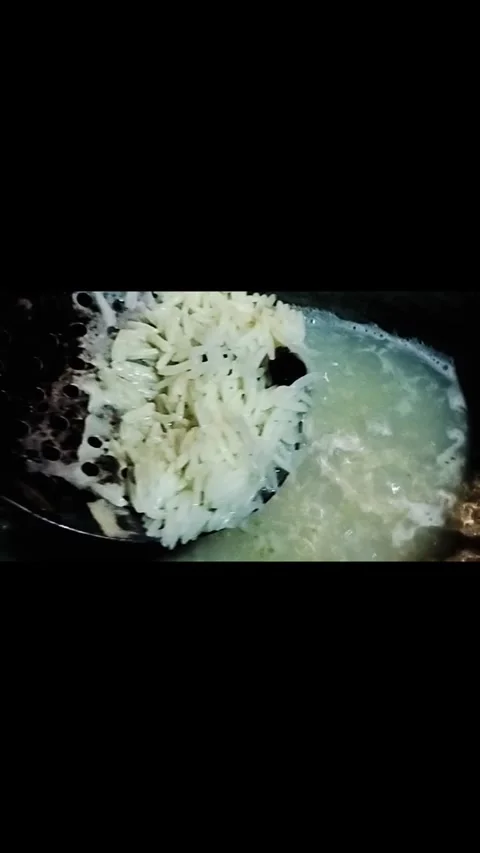 Boiling rice plain Stock-Footage 342734193