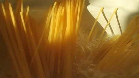 Boiling spaghetti Stock Footage 10689230