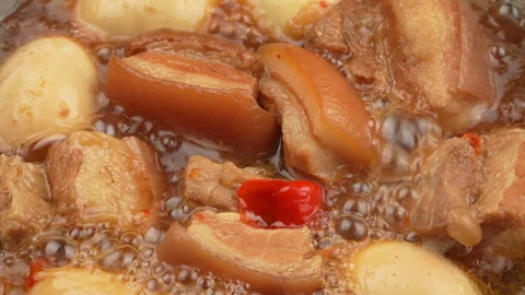 Boiling Vietnamese Braised Pork And Eggs Thit Kho Tau Tet Vídeo Stock 330068045