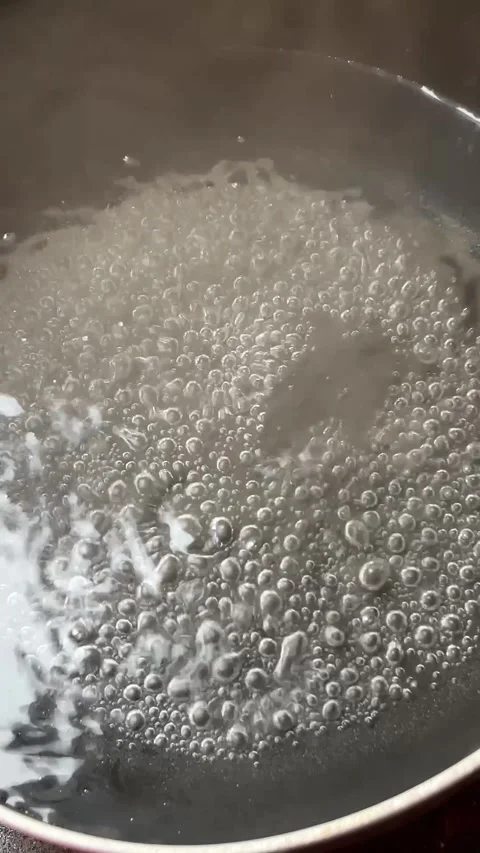 Boiling water bubbles Stock Footage 287667168