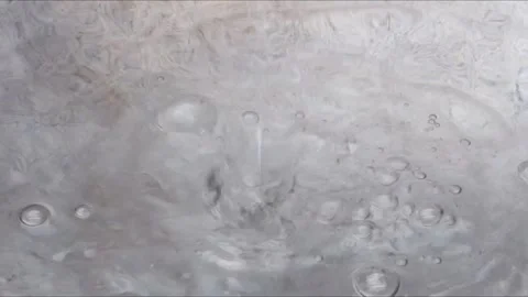 Boiling Water Bubbles Surface Close Up Clip 库存影片 331764985