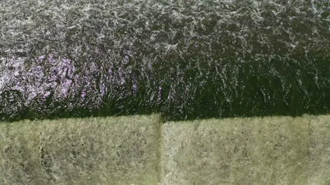 Boiling water on the dam Video stock 156600079