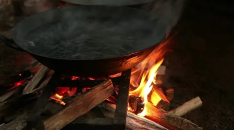 Boiling water from a firepot 動画素材 10821209
