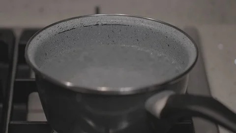 Boiling water Video stock 82157772