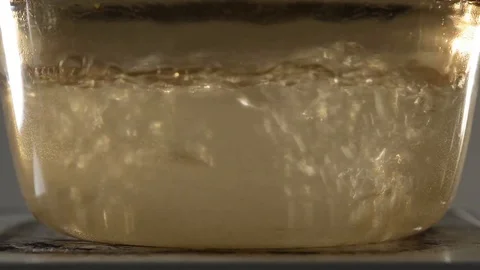 Boiling water Vidéo 86212887