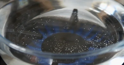 Boiling water on gas flame Video stock 104632243