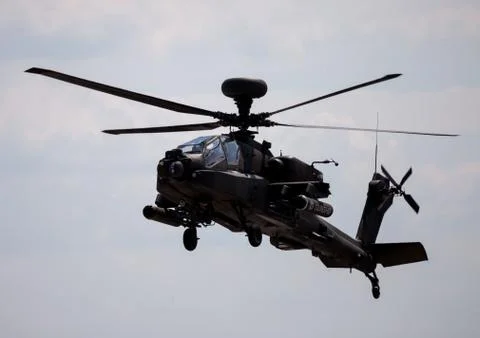 Boing AH-64 Apache flights on airport Foto stock