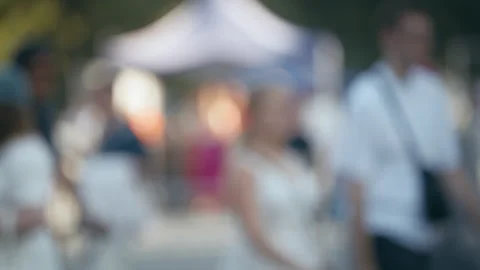 Bokeh blurred people crowd walking busy street slow motion shot, city life Vídeo Stock 282439932