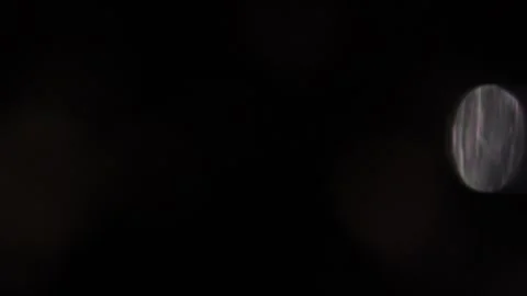 Bokeh light moving with a specific color from top to bottom Vidéo 318730726