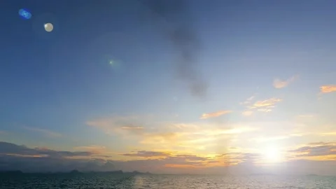 Bokeh sun light ray n sunbeam lens flare on golden sunset blue sky Video stock 161221731