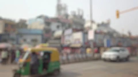 Bokeh view of road traffic on the streets of Delhi, India. Stock Footage 306497910