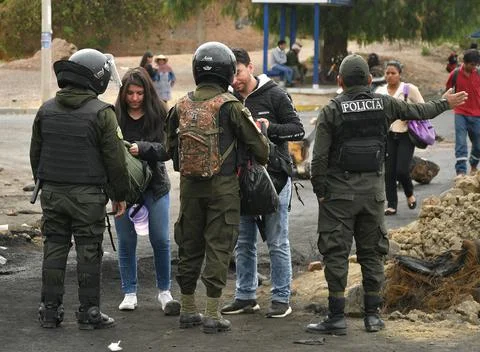 Bolivian military and police control las Trancas in Bolivia, Huayllani - 14 Nov  Stock Photos