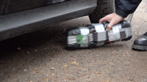 A bomb under a car. Stock-Footage 120678270