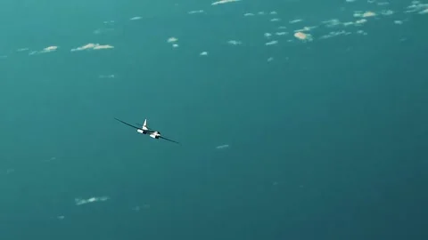 The bomber is flying towards Vidéo 165149140