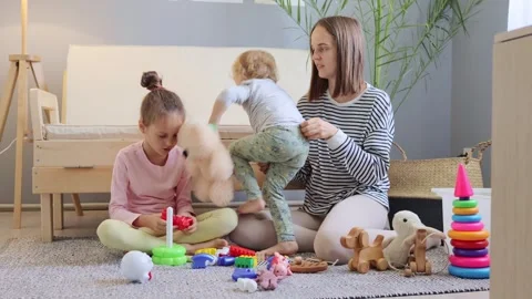 Bonding through creative play. Parenting and childhood development. Innocen.. 動画素材 252141397
