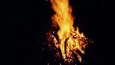 Bonfire at dark night, campfire Stock-Footage 94962136