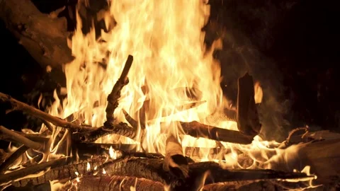 Bonfire at night, slide movement. 4K Stock Footage 133332964