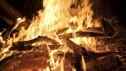 Bonfire at night, slide movement. Stock Footage 130334943