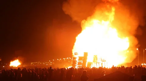 Bonfires of Saint John in Spain 库存影片 31297965