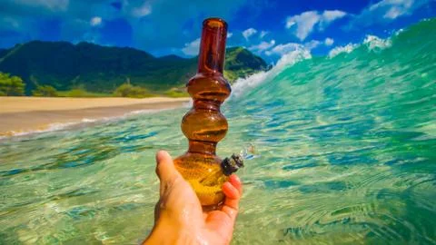 Bong and the ocean Stock Photos