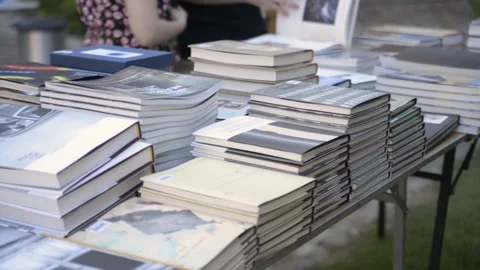 Book fair Vídeo Stock 139761230