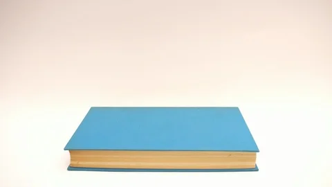 Book piles - Stop motion animation 動画素材 103967465