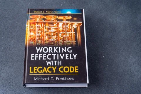 Book Working effectively with legacy code by Michael Feathers Photos