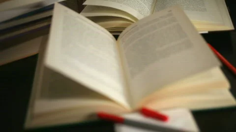 Books and important message write on note book camera down Stockbeeldmateriaal 624557