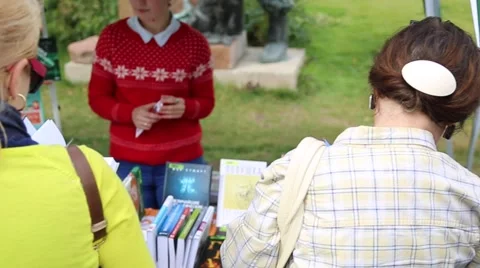 Bookstore in the park Stock Footage 66587106