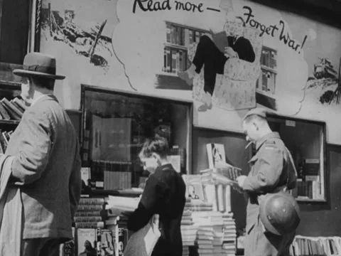 Bookstore patrons Stock Footage 158247798
