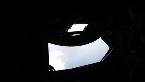 Boom window opening Vidéo 109160437