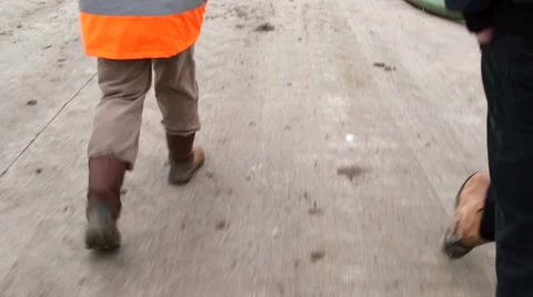 Boots Walking From Behind Vidéo 44520568