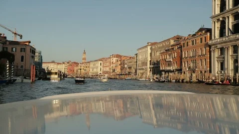 Bootsfahrt in Venedig Stock Footage