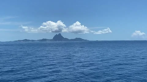 Bora Bora island view from Tahaa lagoon Видео 344477744
