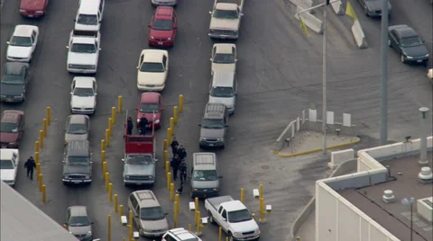 Border Crossing Video stock 39888383