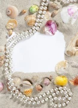 Border frame summer beach shell pearl necklace 스톡 사진