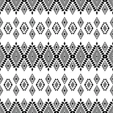 Border pattern with Native American tribal design for textile and embroidery. Illustrazione stock