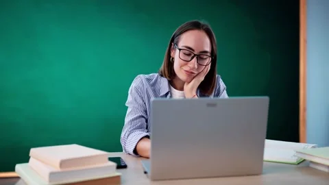 Bored Girl In Classroom Using Computer Technology 스톡 동영상 292219861