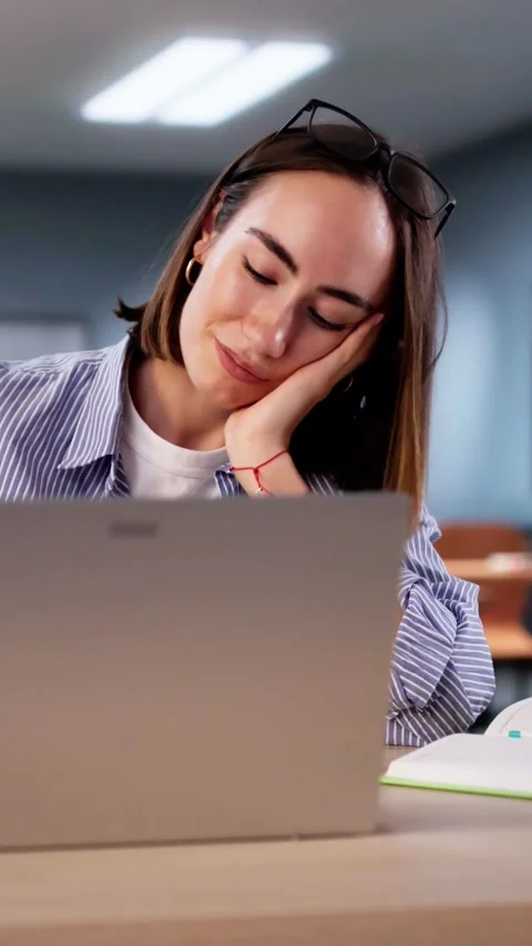 Bored Girl In Classroom Using Computer Technology 스톡 동영상 292224898